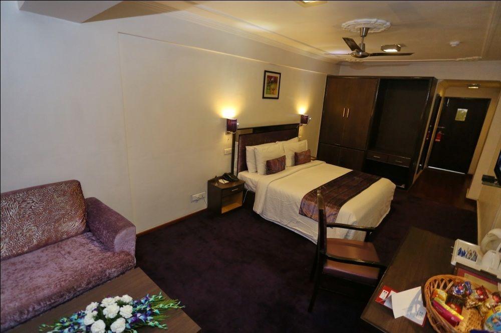Batra Hotels And Residences Srīnagar 외부 사진