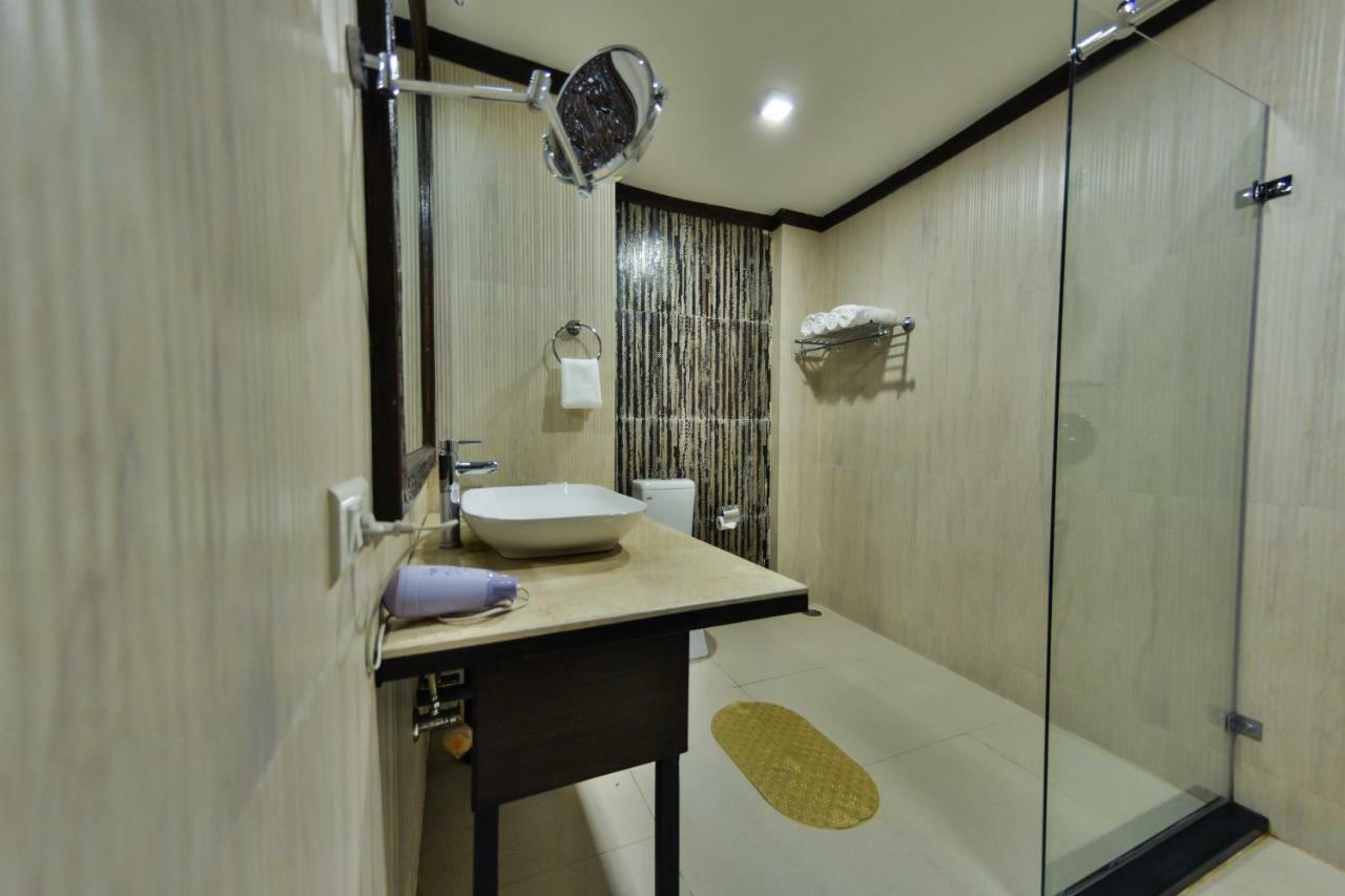 Batra Hotels And Residences Srīnagar 외부 사진